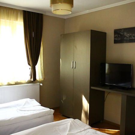Guest House Central Kŭrdzhali Buitenkant foto
